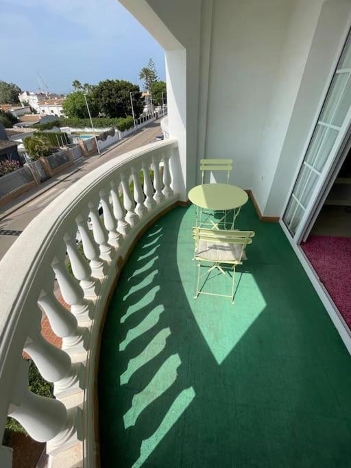 Club Nautico Con Piscina Apartament *
