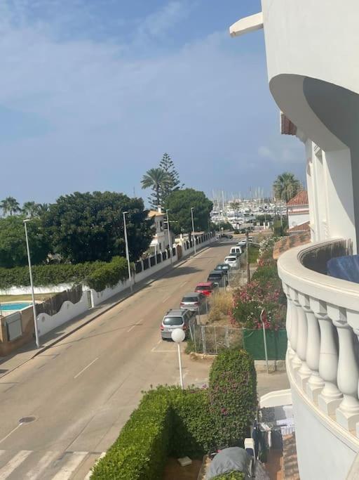 Club Nautico Con Piscina Denia